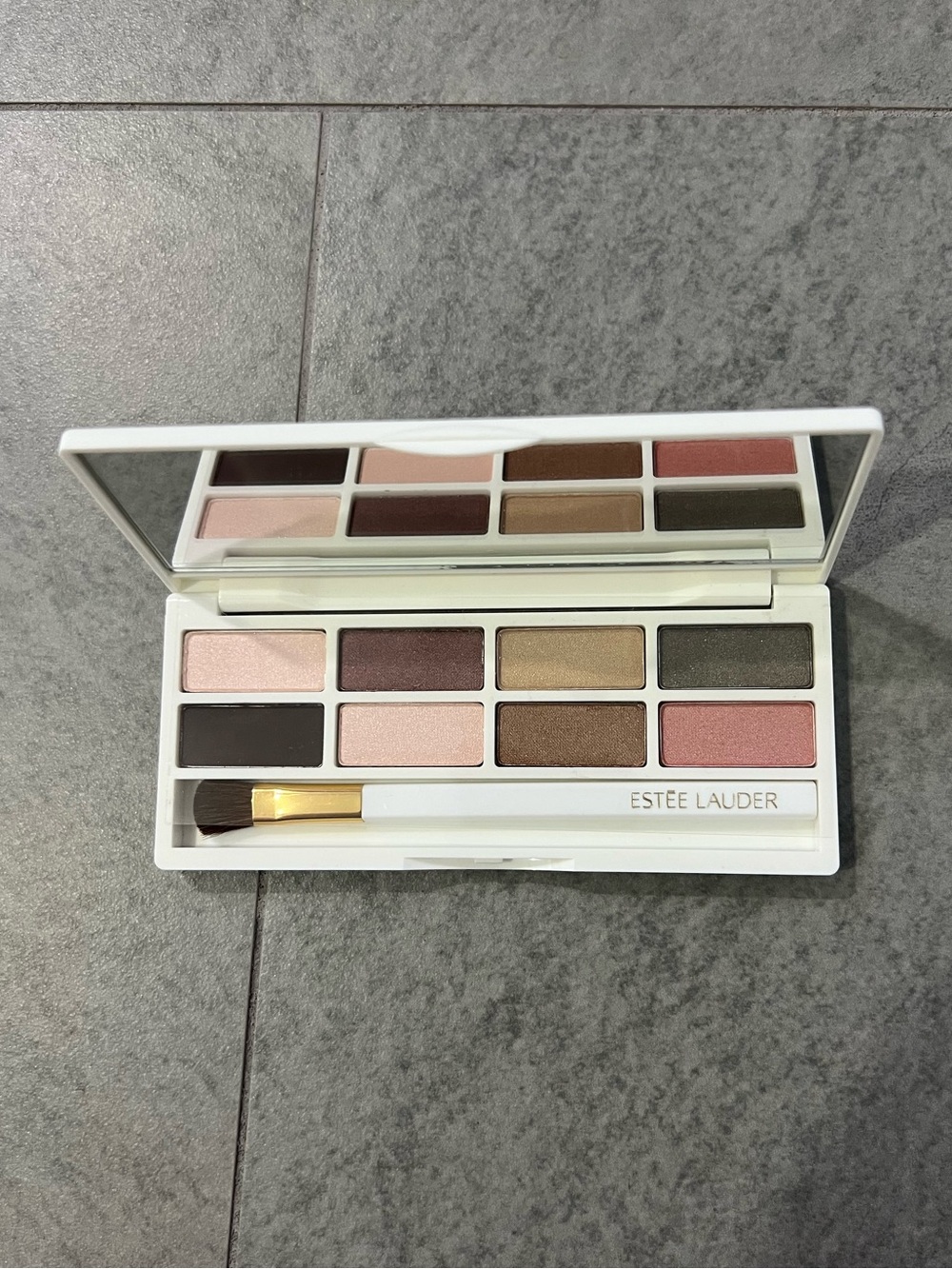 NWOT Lilly Pulitzer for Estée Lauder Eye shadow Palette in Spring Floral